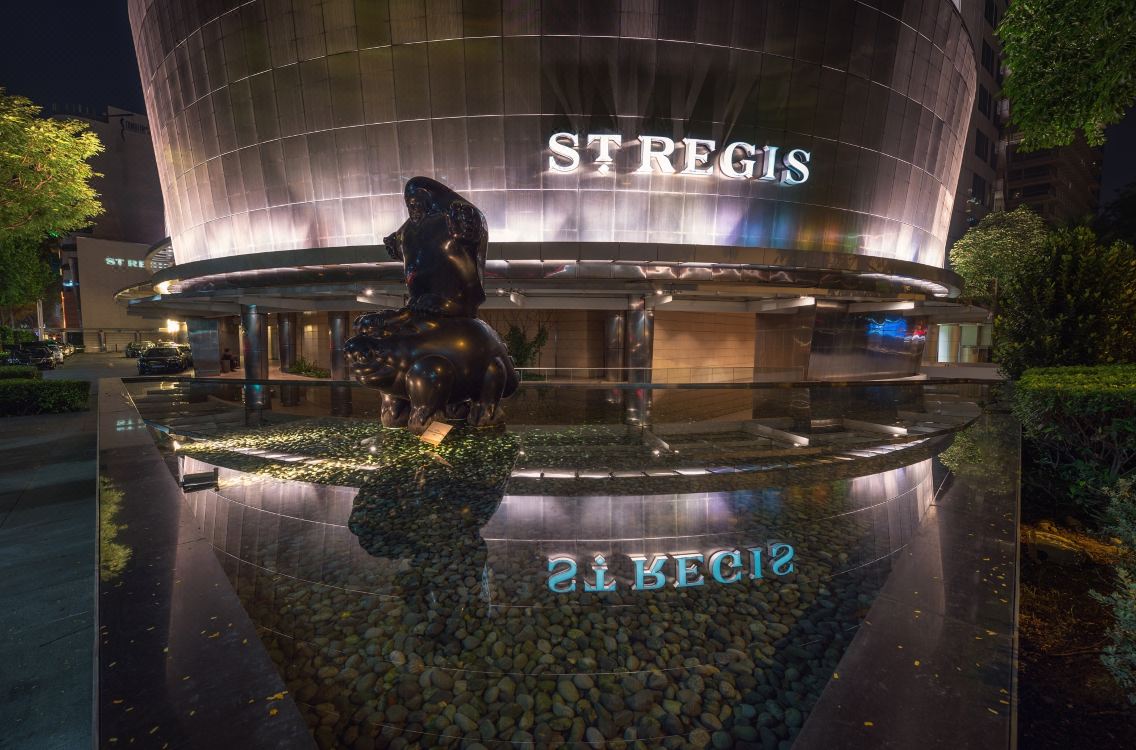 Luxury Star Winner - The St Regis Singapore